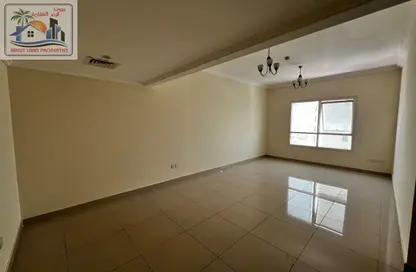 Apartment - 3 Bedrooms - 3 Bathrooms for rent in New Al Taawun Road - Al Taawun - Sharjah