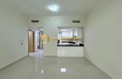 شقة - غرفة نوم - 2 حمامات للايجار في بروفايل ريزيدنس - مدينة دبي الرياضية - دبي