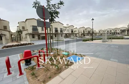 Townhouse - 3 Bedrooms - 5 Bathrooms for rent in Bloom Living - Zayed City (Khalifa City C) - Khalifa City - Abu Dhabi