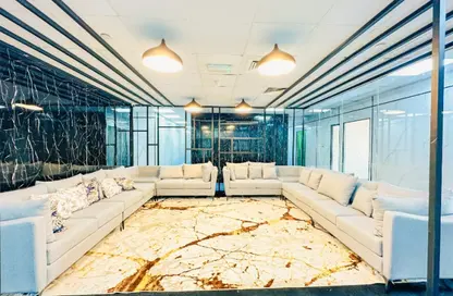 Business Centre - Studio for rent in Al Hanaa Centre - Al Jafiliya - Dubai