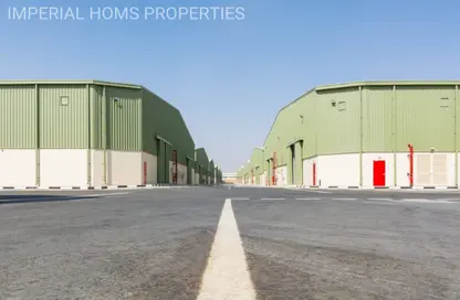 Warehouse - Studio - 1 Bathroom for rent in Umm Al Thuoob - Umm Al Quwain