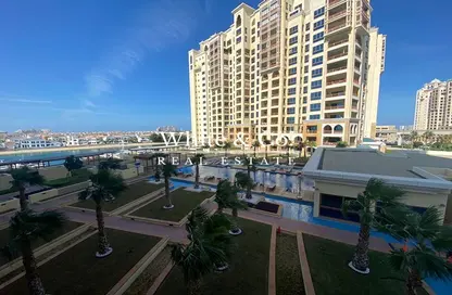 Outdoor Building image for: Apartment - 2 Bedrooms - 4 Bathrooms for sale in Marina Residences 6 - Marina Residences - Palm Jumeirah - Dubai, Image 1