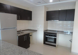 Great 1 bed apartment in the heart of the Marina