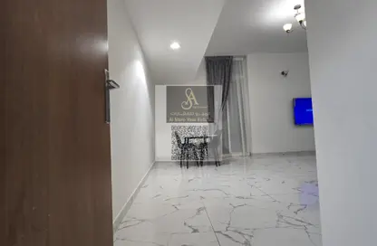 Apartment - 2 Bedrooms - 2 Bathrooms for rent in Oasis Tower - Al Rashidiya 1 - Al Rashidiya - Ajman