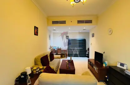 صورة لـ غرفة المعيشة شقة - غرفة نوم - 2 حمامات للبيع في برج سابا 2 - ابراج سابا - أبراج بحيرة الجميرا - دبي ، صورة رقم 1