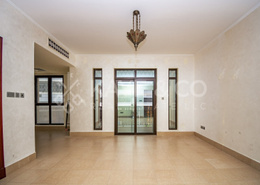Low Floor | Big Lay Out | Study Room |