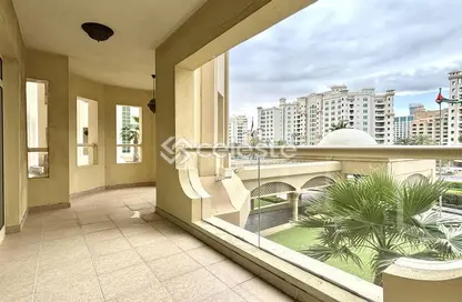 Apartment - 2 Bedrooms - 2 Bathrooms for rent in Al Khudrawi - Shoreline Apartments - Palm Jumeirah - Dubai