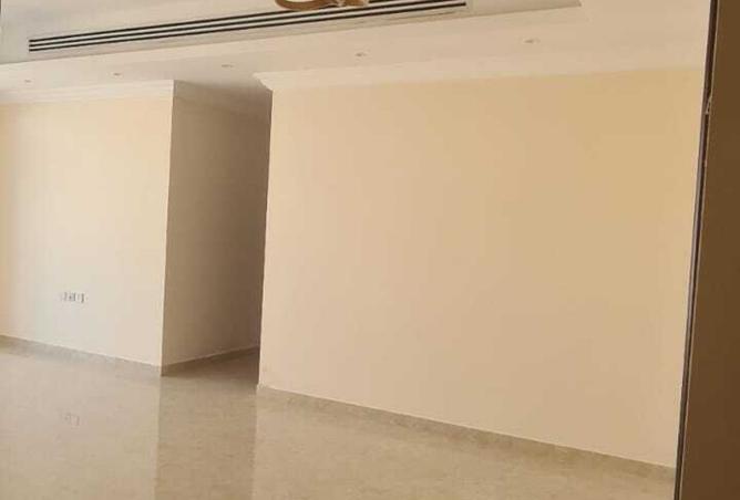 15915100 - Property Image 2