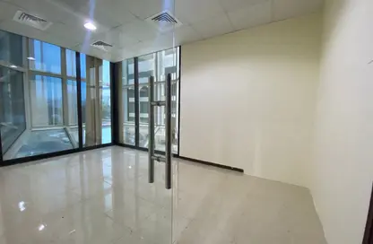 Office Space - Studio - 6 Bathrooms for rent in Corniche Tower - Corniche Road - Abu Dhabi