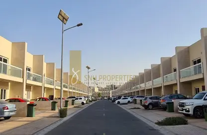تاون هاوس - 3 غرف نوم - 4 حمامات للبيع في قرية ورسان - المدينة الدولية - دبي