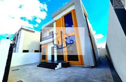 فيلا - 3 غرف نوم - 5 حمامات للبيع في الزاهية جاردنز - الزاهية - عجمان