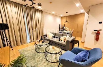 صورة لـ غرفة المعيشة شقة - 2 غرف نوم - 4 حمامات للبيع في ريم ناين - شمس أبوظبي - جزيرة الريم - أبوظبي ، صورة رقم 1