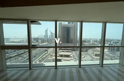Apartment - 1 Bedroom - 2 Bathrooms for rent in Sama Tower - Sheikh Zayed Road - Dubai
