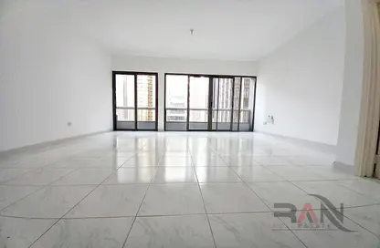 Empty Room image for: Apartment - 3 Bedrooms - 4 Bathrooms for rent in Lulu Tower A - Lulu Towers - Khalifa Street - Abu Dhabi, Image 1