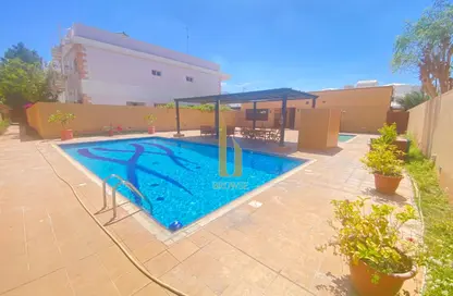 Villa - 5 Bedrooms - 5 Bathrooms for rent in Jumeirah 2 Villas - Jumeirah 2 - Jumeirah - Dubai