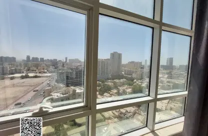 شقة - غرفة نوم - 2 حمامات للايجار في أورينت تاور 1 - أورينت تاور - البستان - عجمان