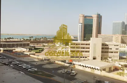 Apartment - 3 Bedrooms - 3 Bathrooms for rent in Cornich Al Khalidiya - Al Khalidiya - Abu Dhabi