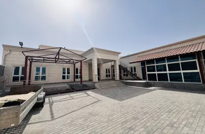 Villa - 4 Bedrooms - 6 Bathrooms for rent in Mohamed Bin Zayed City Villas - Mohamed Bin Zayed City - Abu Dhabi