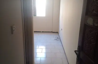 Apartment - Studio - 1 Bathroom for rent in Al Shuwaiheen - Sharjah