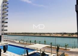 Pool image for: Apartment - 1 bedroom - 1 bathroom for rent in Waters Edge - Yas Island - Abu Dhabi, Image 1