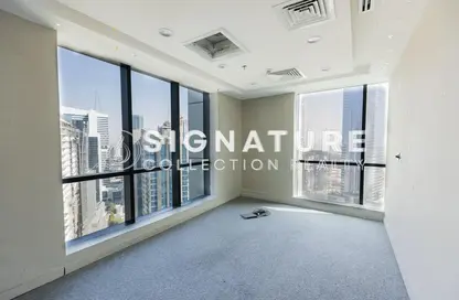Office Space - Studio - 1 Bathroom for rent in The Regal Tower - Business Bay - Dubai