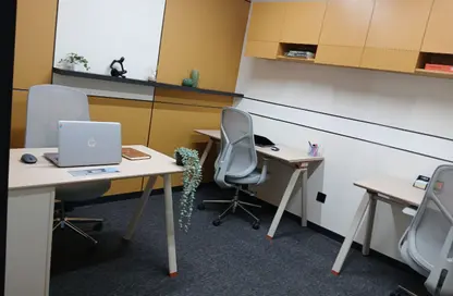 Business Centre - Studio - 3 Bathrooms for rent in Oud Metha Tower - Umm Hurair 2 - Umm Hurair - Dubai Business Centre - Studio - 3 Bathrooms for rent in Oud Metha Tower - Umm Hurair 2 - Umm Hurair - Dubai