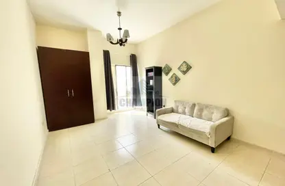 Apartment - 1 Bathroom for sale in Silicon Gates 2 - Silicon Gates - Dubai Silicon Oasis - Dubai
