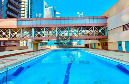 شقة - 3 غرف نوم - 5 حمامات للايجار في برج اسكيب - الخليج التجاري - دبي