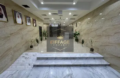 عمارة بالكامل - استوديو - 8 حمامات للبيع في 2 المويهات - المويهات - عجمان