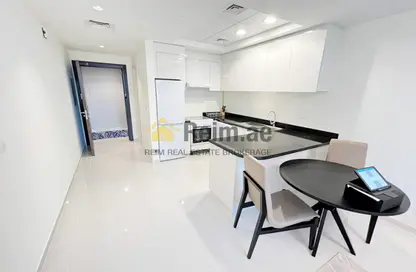Apartment - 1 Bedroom - 2 Bathrooms for rent in Tower 108 - Jumeirah Village Circle - Dubai