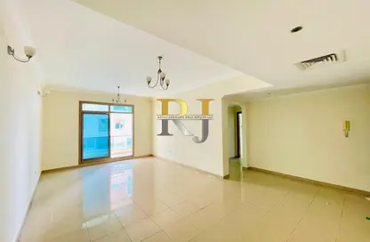 Apartment - 2 Bedrooms - 3 Bathrooms for rent in Al Raffa - Bur Dubai - Dubai