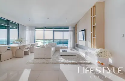 Apartment - 3 Bedrooms - 3 Bathrooms for sale in Beach Vista - EMAAR Beachfront - Dubai Harbour - Dubai