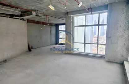 Office Space - Studio - 1 Bathroom for rent in Grosvenor Office Tower - Business Bay - Dubai