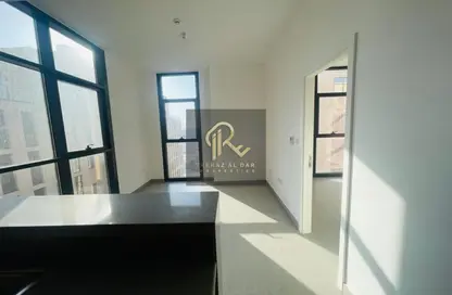 شقة - غرفة نوم - 1 حمام للبيع في أسواق للعقارات - الممشى - مويلح - الشارقة