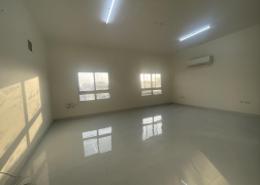 Apartment - 2 bedrooms - 3 bathrooms for rent in Shakhbout City - Abu Dhabi