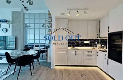 شقة - غرفة نوم - 1 حمام للبيع في برج ماي فير - الخليج التجاري - دبي