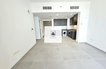 شقة - 2 غرف نوم - 3 حمامات للايجار في الطراز - حي نسيج - الجادة - الشارقة