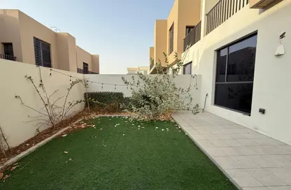 Townhouse - 2 Bedrooms - 4 Bathrooms for rent in Nasma Residence - Al Tai - Sharjah