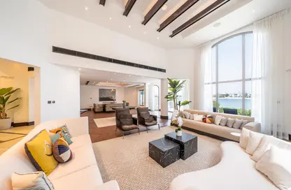 Villa - 4 Bedrooms - 5 Bathrooms for rent in Garden Homes Frond D - Garden Homes - Palm Jumeirah - Dubai