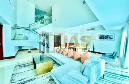 Apartment - 2 Bedrooms - 3 Bathrooms for rent in Jumeirah Living - World Trade Centre Residence - World Trade Center - Dubai