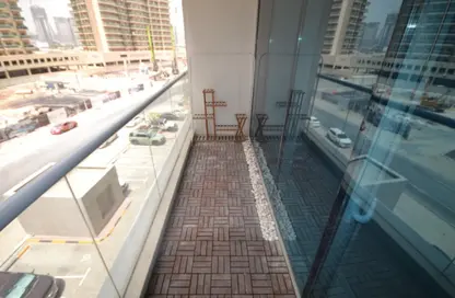Apartment - 1 Bedroom - 2 Bathrooms for sale in Hub Canal 2 - Hub-Golf Towers - Dubai Sports City - Dubai