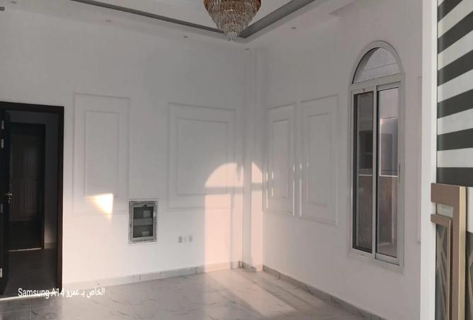 12467785 - Property Image 2