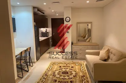 النزل و الشقق الفندقية - 1 حمام للايجار في عزيزي برتون - الفرجان - دبي