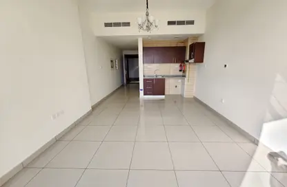 Apartment - Studio - 1 Bathroom for rent in Etlala Residence - Dubai Land Residence Complex - Dubai