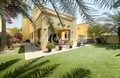 Villa - 3 Bedrooms - 4 Bathrooms for sale in Heritage - Jumeirah Park - Dubai
