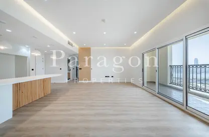 شقة - 2 غرف نوم - 3 حمامات للايجار في برج الأندلس آيه - الأندلس - منطقة الجولف بالجميرا - دبي