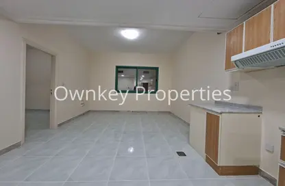 Apartment - 1 Bedroom - 2 Bathrooms for rent in Golden Sands 12 - Mankhool - Bur Dubai - Dubai