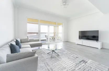Apartment - 1 Bedroom - 2 Bathrooms for rent in Jash Falqa - Shoreline Apartments - Palm Jumeirah - Dubai