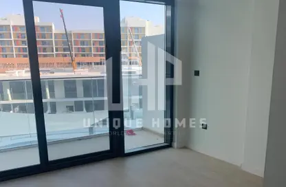 Apartment - 2 Bedrooms - 1 Bathroom for rent in The Gate - Masdar City - Abu Dhabi