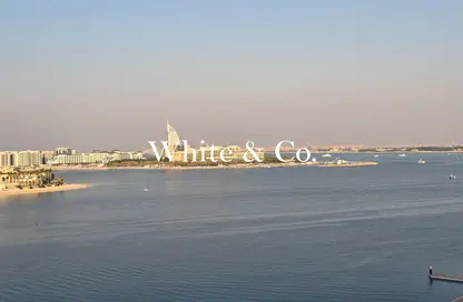 Apartment - 3 Bedrooms - 4 Bathrooms for sale in Tanzanite - Tiara Residences - Palm Jumeirah - Dubai